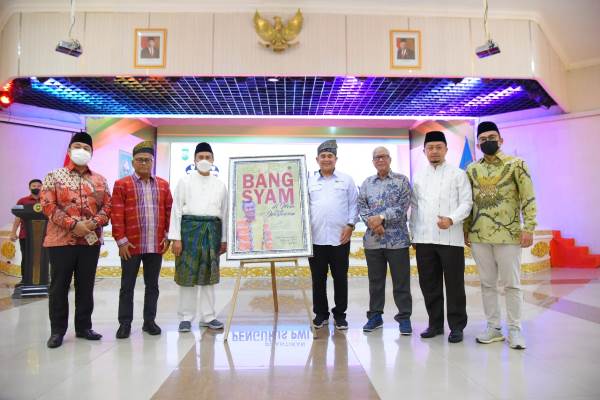 PWI Riau Terbitkan Buku Bang Syam di Mata Wartawan 	